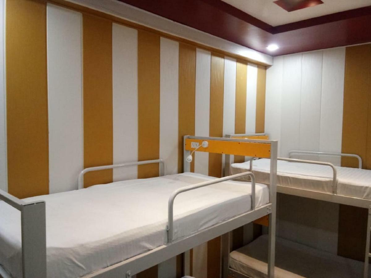 אגרה Friends Guest House & Hostel מראה חיצוני תמונה